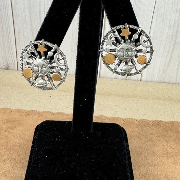 The JJ Jonette Celestial Moon Brooch or Pin accompanied by matching earrings - Picture 5 of 10